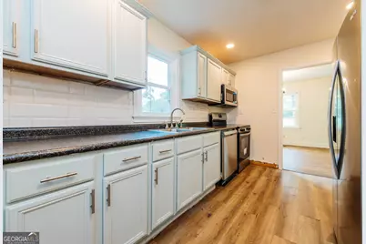 111 Benton Avenue, Warner Robins, GA 31088 - Photo 13