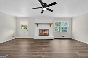 2344 W McIntosh Rd, Griffin, GA 30223 - Photo 3