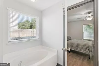 28 Twin Oaks Place, Savannah, GA 31407 - Photo 23