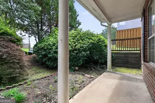 2441 Charleston Pointe Ct SE, Atlanta, GA 30316 - Photo 5