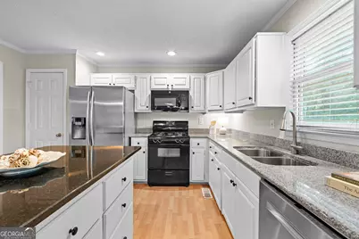 39 Springfield Ct, Newnan, GA 30265 - Photo 11