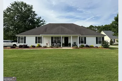 725 Edgewater Place, Hahira, GA 31632 - Photo 1
