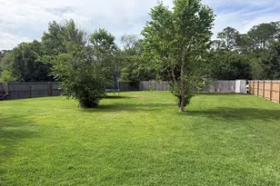 725 Edgewater Pl, Hahira, GA 31632 - Photo 5