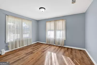 2329 Reynolds Street, Brunswick, GA 31520 - Photo 15