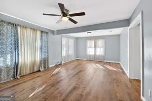 2329 Reynolds St, Brunswick, GA 31520 - Photo 3