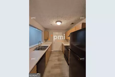 2204 Fairington Village Drive, Lithonia, GA 30038 - Photo 3