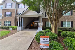 2204 Fairington Village Dr, Lithonia, GA 30038 - Photo 1