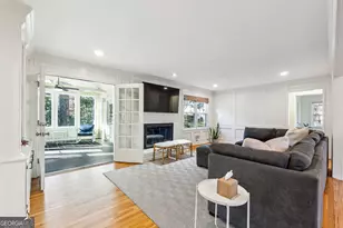 1511 Summerset Dr, Dunwoody, GA 30338 - Photo 17