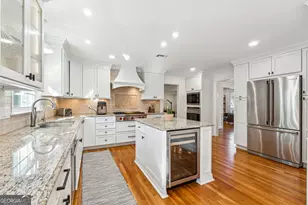1511 Summerset Dr, Dunwoody, GA 30338 - Photo 9