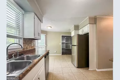 561 Chatham Trail, Jonesboro, GA 30238 - Photo 7