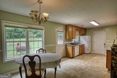 210 Reeves Road, Jackson, GA 30233 - Photo 17