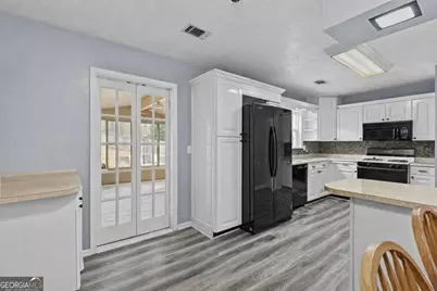 3720 Quail Hollow Trail, Snellville, GA 30039 - Photo 9