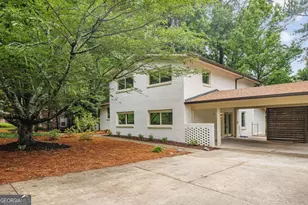 2820 Ponderosa Cir, Decatur, GA 30033 - Photo 3