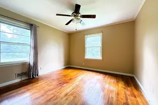 409 Edwards St, Elberton, GA 30635 - Photo 15