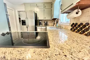 3154 Barkside Ct, Atlanta, GA 30341 - Photo 9