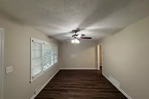 2431 Ivydale Dr SW, Atlanta, GA 30311 - Photo 3