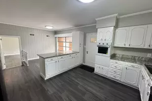402 Westview Dr, Fort Valley, GA 31030 - Photo 3
