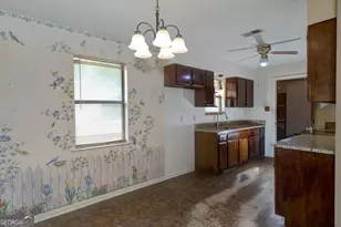 1903 Armory Dr, Americus, GA 31719 - Photo 9
