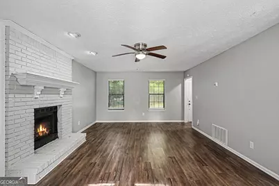 1304 Oakwood Road, Jonesboro, GA 30236 - Photo 3