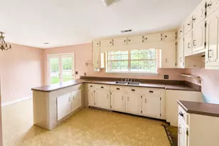 525 Carolyn St, Metter, GA 30439 - Photo 3