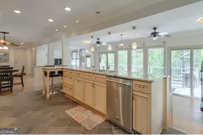 212 Kings Row, Marietta, GA 30067 - Photo 3
