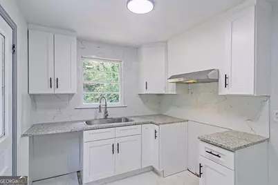 1124 N Beddingfield Drive, Macon, GA 31206 - Photo 9
