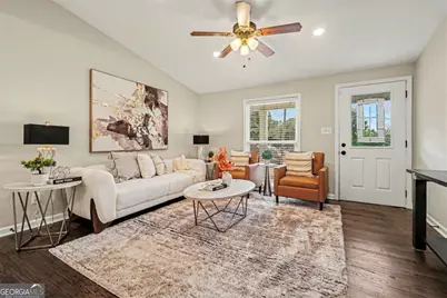 1801 Lochlomand Lane SE, Smyrna, GA 30080 - Photo 3