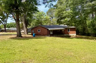 210 Orchard Dr, Commerce, GA 30529 - Photo 3