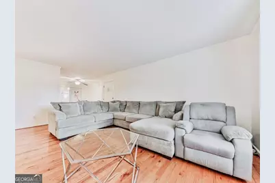6700 Roswell Road #24E, Atlanta, GA 30328 - Photo 3