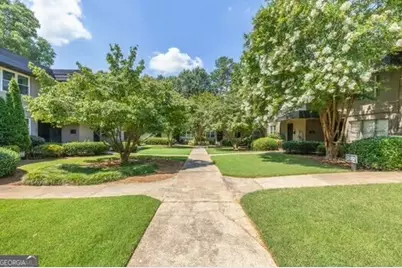 311 Lakemoore Drive NE #APT C, Atlanta, GA 30342 - Photo 9