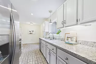 202 Hilltop Cir, Macon, GA 31210 - Photo 13