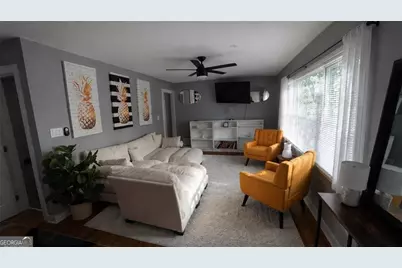 208 Silver Springs Circle SW, Atlanta, GA 30310 - Photo 3