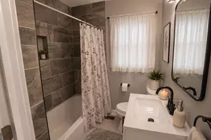 208 Silver Springs Cir SW, Atlanta, GA 30310 - Photo 17