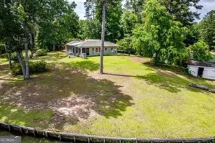 148 Wildwood Ln NE, Milledgeville, GA 31061 - Photo 13