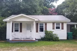 121 Pine Ave SE, Milledgeville, GA 31061 - Photo 1