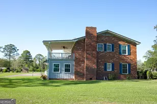 2110 Ware St, Blackshear, GA 31516 - Photo 5