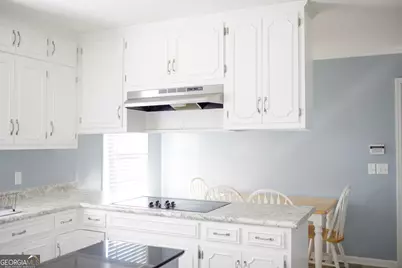 2110 Ware Street, Blackshear, GA 31516 - Photo 15