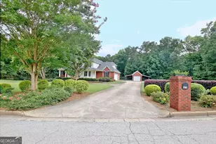 375 Williamsburg Cir, McDonough, GA 30253 - Photo 3