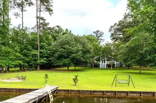 291 W Lakeview Dr NE, Milledgeville, GA 31061 - Photo 1