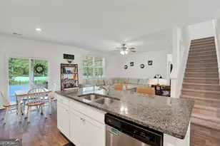 381 Hogan Dr, Richmond Hill, GA 31324 - Photo 9