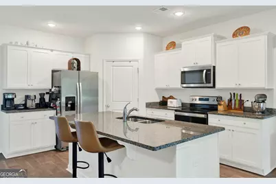 381 Hogan Drive, Richmond Hill, GA 31324 - Photo 11