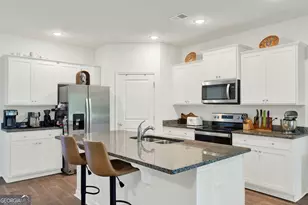 381 Hogan Dr, Richmond Hill, GA 31324 - Photo 11