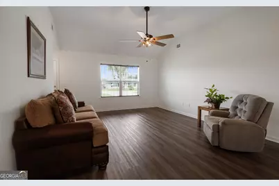 207 Bull Street, Glennville, GA 30427 - Photo 23