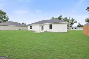 207 Bull St, Glennville, GA 30427 - Photo 21