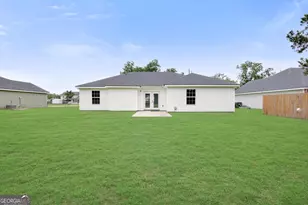 207 Bull St, Glennville, GA 30427 - Photo 19
