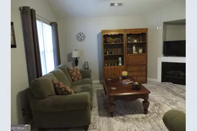 105 Whistle Way, Locust Grove, GA 30248 - Photo 5