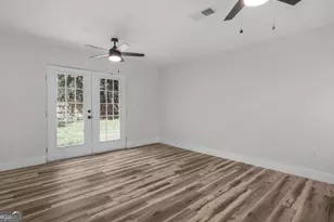 539 Pine Ave, Midway, GA 31320 - Photo 17
