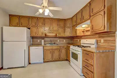 113 Black Oak Court, Stockbridge, GA 30281 - Photo 17