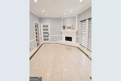 952 Bridgegate Drive NE, Marietta, GA 30068 - Photo 3