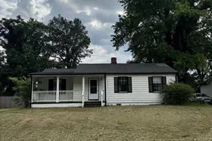 1967 Bader Ave SW, Atlanta, GA 30310 - Photo 1